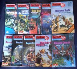 Perry Rhodan  der Erbe des Universums - Konvolut  von 10 Heften : Heft 859 - 868   in 1 .  Auflage    Ring der Gewalt , Rckkehr des Zeitlosen , Gehirntransport , Eiswind der Zeit , Die schlafende Gttin , Demeters Flucht , Kosmische Irrfahrt ,  Aura des Unheils , Bardioc und die Kaiserin und Aufbruch der BADIS  