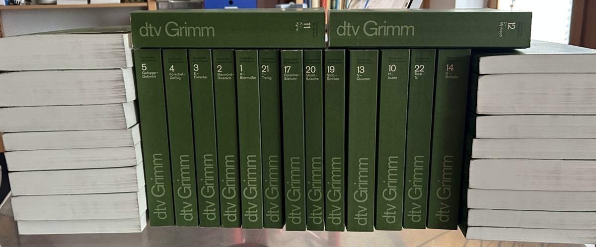 GRIMM, Jacob / GRIMM, Wilhelm  Deutsches Wörterbuch. 33 Bände (= kompl. Edition). Nachdruck der Erstausgabe Leipzig 1854 . 