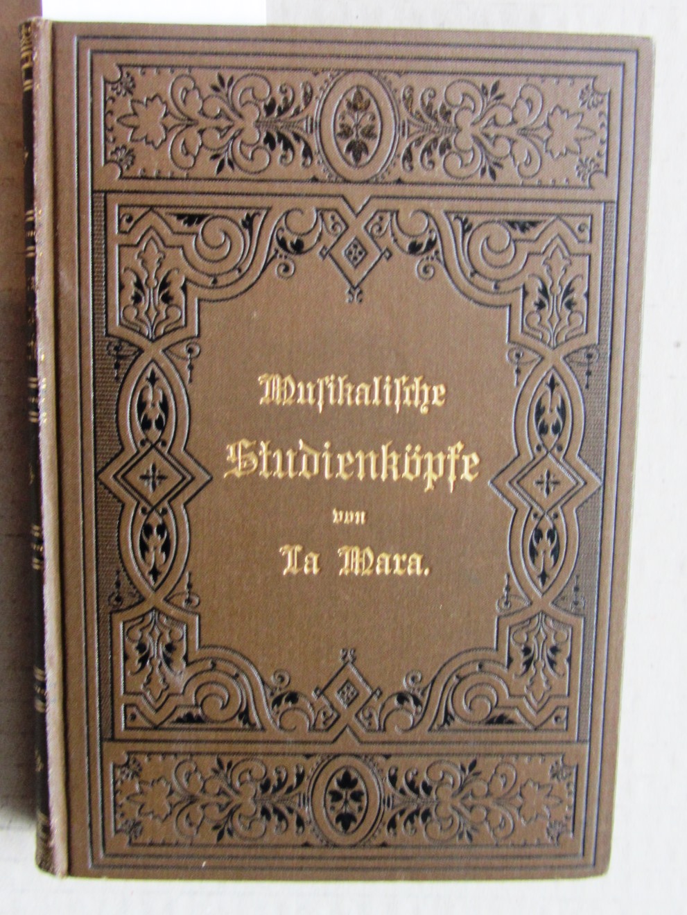 La Mara (d. i. Ida Marie Lipsius):  Musikalische Studienköpfe. II. Band apart: Ausländische Meister. (Luigi Cherubini, Gasparo Spontini, Gioachino Rossini, Adrien Boieldieu, Hector Berlioz) Mit Verzeichnissen der Kompositionen. 