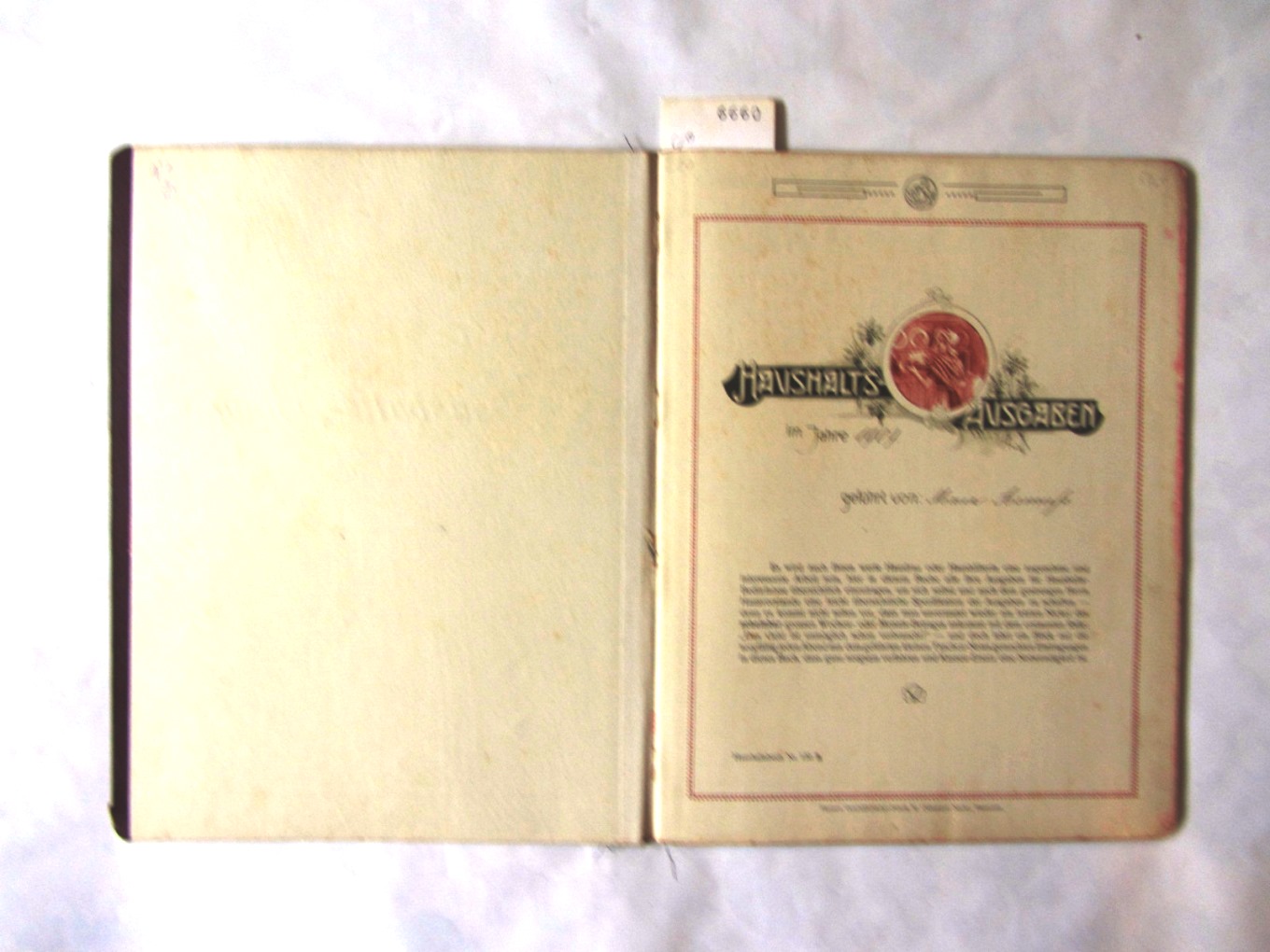   Haushalts-Ausgaben im Jahre 1909 geführt von Maria Asmuß. Gedrucktes Haushaltsbuch Nr. 120 B unterteilt in ca. 50 Rubriken mit handschriftlichen Eintragungen Januar-Dezember 1909 und für das gesamte Jahr 1909. 