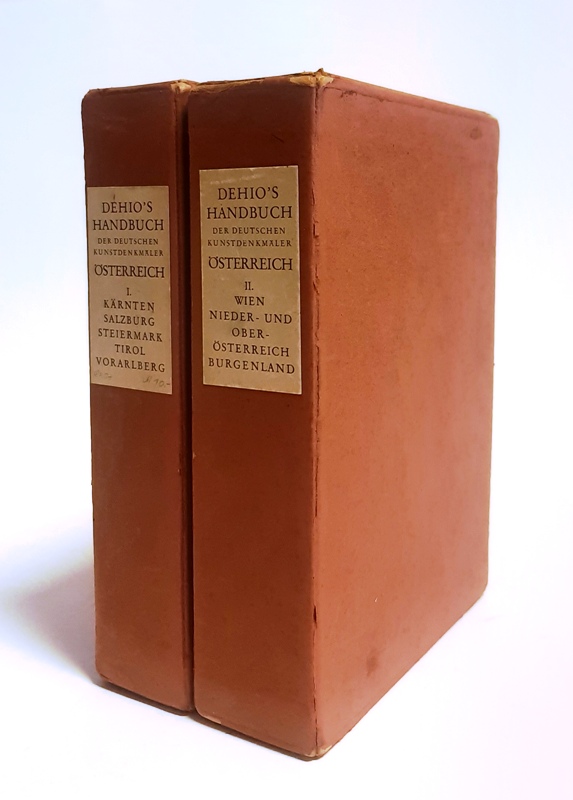 Hempel, Eberhard / Eduard Andorfer u.a. (Bearbeitung)  Dehio Handbuch der deutschen Kunstdenkmäler. Komplett in 11 Bänden. 2 Schuber. 