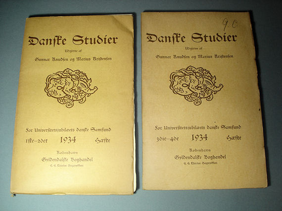 Knudsen, Gunnar und Marius Kristensen:  Danske studier. For Universitetsjubilæets danske Samfund 1934. 1-4 in 2 Heften. 