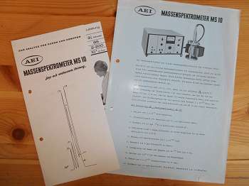 Sunvic Regler:  Hochvakuum AEI. Massenspektrometer MS 10 zur Analyse von Gasen und Dämpfen. (Leistung u. Anwendungsgebiete) (zus. EURO 10,00) Einzelpreis: 