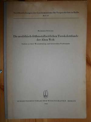 Behrens, Hermann:  Die neolithisch- frühmetallzeitlichen Tierskelettfunde der Alten Welt. (= Veröffentlichungen des Landesmuseums für Vorgeschichte in Halle. Heft 19) 