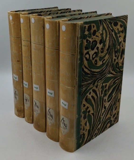 Hobbes, Thomas:  Thomae Hobbes Malmesburiensis Opera philosophica quae Latine scripsit omnia - 5 Bände [5 volumes]. 