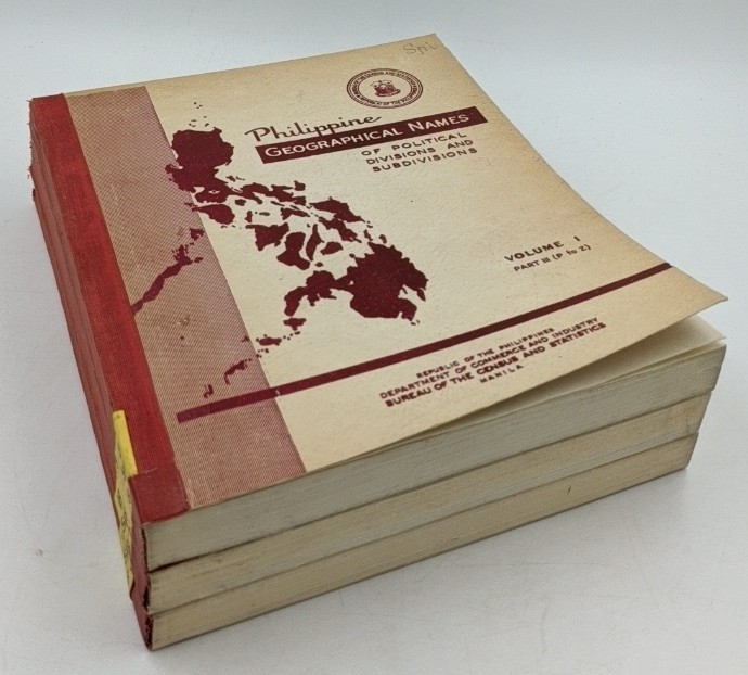 Perez, Eliseo M. jr. [Ed.]:  Philippine Geographical Names of political divisions and subdivisions - vol. 1, 3 parts [pt. 1-3 in 3 bindings]. 