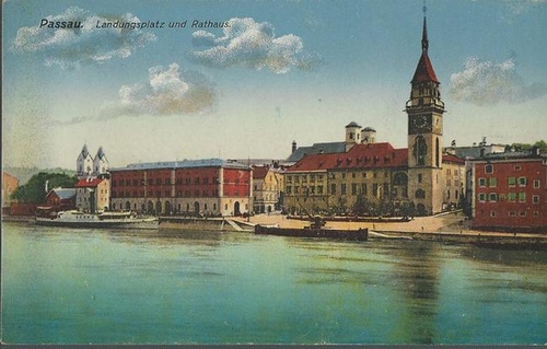 ohne Autor  Ansichtskarte Passau (Landungsplatz und Rathaus) 