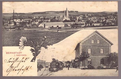   Ansichtskarte Bahnhof mit Dampflok und Ortsansicht 