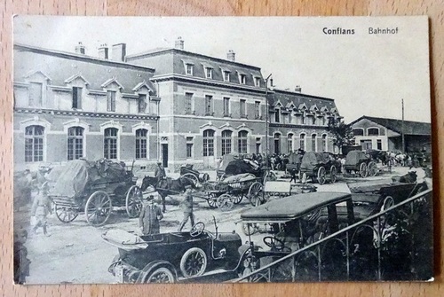   Ansichtskarte AK Conflans. Bahnhof (mit Oldtimern und Fuhrwagen) (Feldpostkarte) 