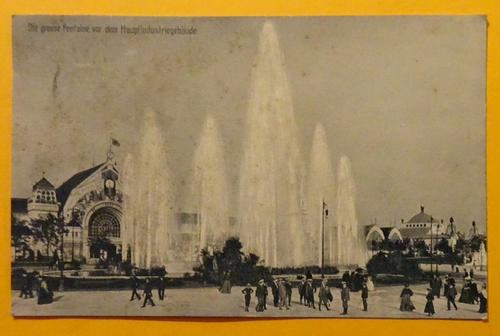   Ansichtskarte AK Nürnberg. Die grosse Fontaine vor dem Hauptindustriegebäude 