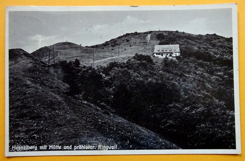   Ansichtskarte AK Hesselberg (Mittelfranken) mit Hütte und prähistorischer Ringwall 