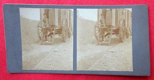   Original Stereoskopie.-Fotografie (Stereobild. Stereophotographie). Ostende 1908. Strandwagen / Strandkabine 