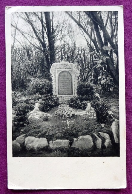   Ansichtskarte AK Heldengrab im Friedhof von Guillemont (Nordfrankreich) 