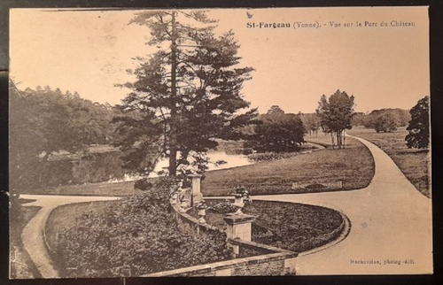   AK Ansichtskarte Saint-Fargeau (Yonne). Vue sur le Parc de Chateau 