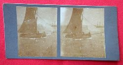   Original Stereoskopie.-Fotografie (Stereobild. Stereophotographie). Ostende 1908. Fischerboot in den Hafen von Ostende einlaufend 