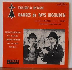 Diquelou, P. und P. Peron  Champions de Bretagne 1966. Danses du Pas Bigouden. Folklore de Bretagne 