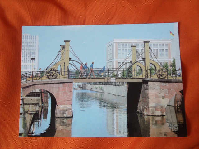   Postkarte: Berlin  Hauptstadt der DDR. Jungfernbrücke.  