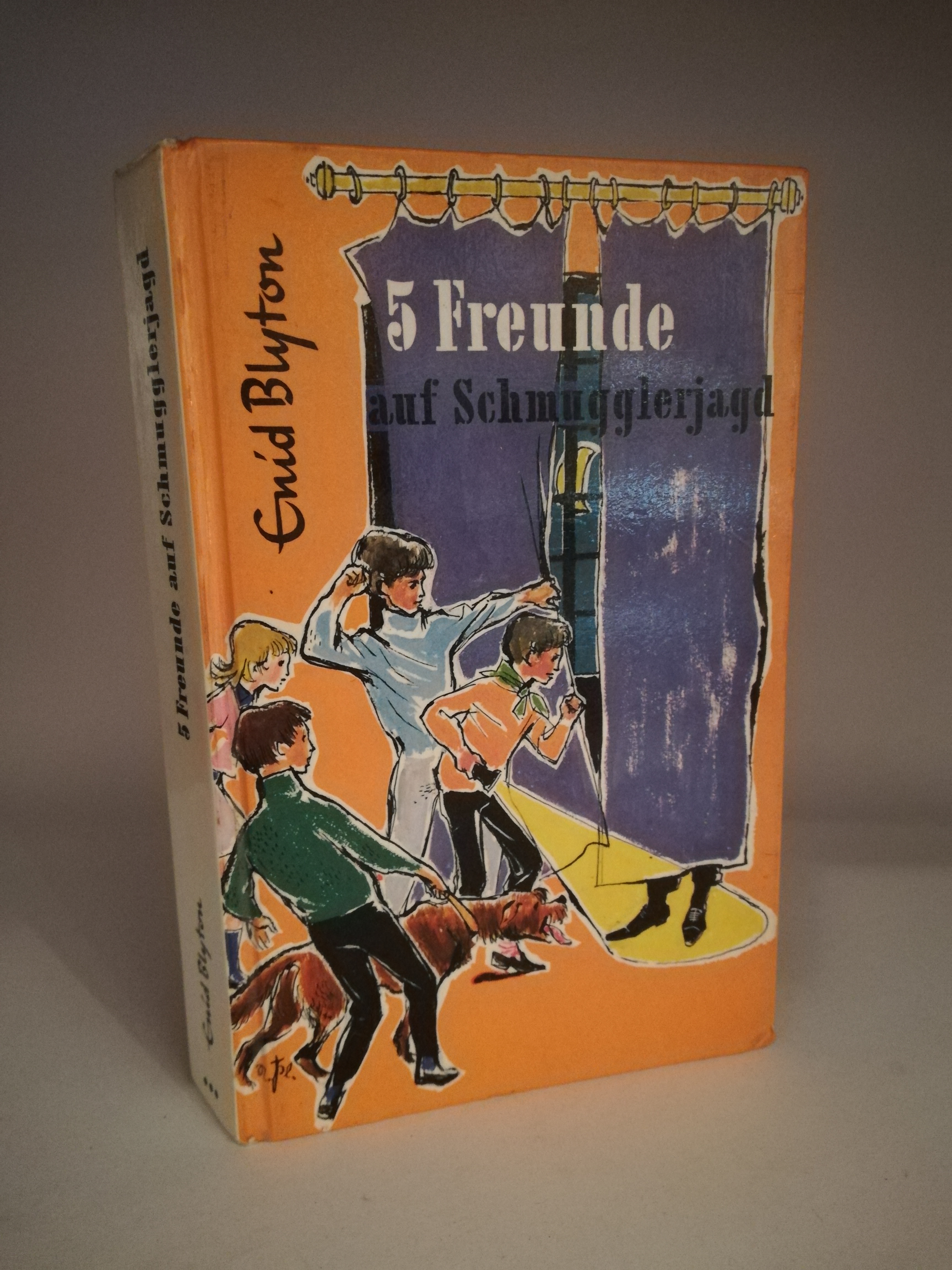 Enid Blyton  5 Freunde auf Schmugglerjagd 