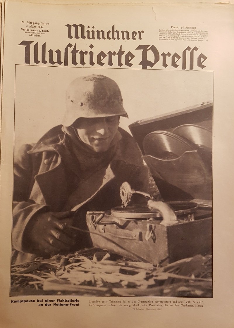 SEYBOTH, Hermann (Schriftleiter):  Münchner Illustrierte Presse. Nummer 10, 9. März 1944. Kampfpause bei einer Flakbatterie an der Nettuno-Front. 