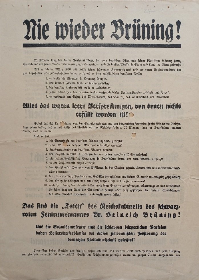 SCHMUCK, Werner (Herausgeber):  Nie wieder Brüning! Original-Wahlwerbung der NSDAP für die Reichstagswahl am 31. Juli 1932. 